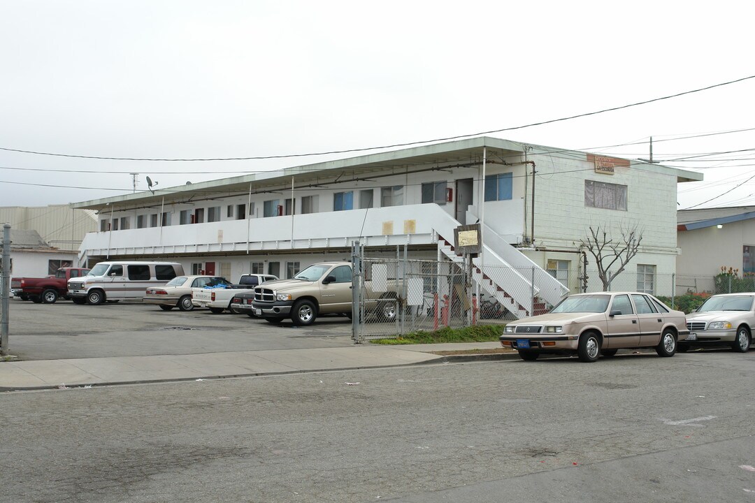 31 Sun St in Salinas, CA - Foto de edificio