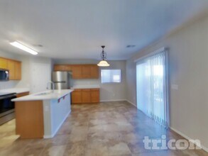 24401 N Lost Dutchman Way in Florence, AZ - Building Photo - Building Photo