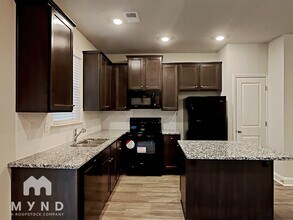 3413 Sumersbe court in College Park, GA - Building Photo - Building Photo