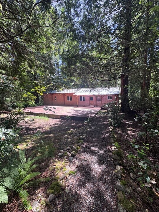 14125 Thomas Rd NW in Gig Harbor, WA - Building Photo