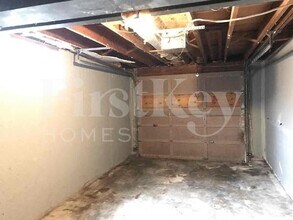 8404 E 91st Terrace in Kansas City, MO - Foto de edificio - Building Photo