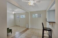 515 English St photo'