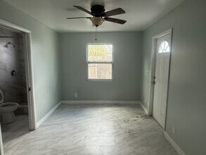 2329 Fairway Dr in West Palm Beach, FL - Building Photo - Building Photo