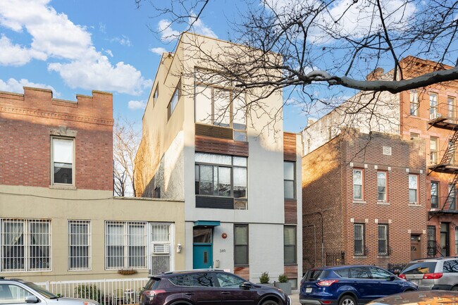 349 16th St in Brooklyn, NY - Building Photo - Building Photo