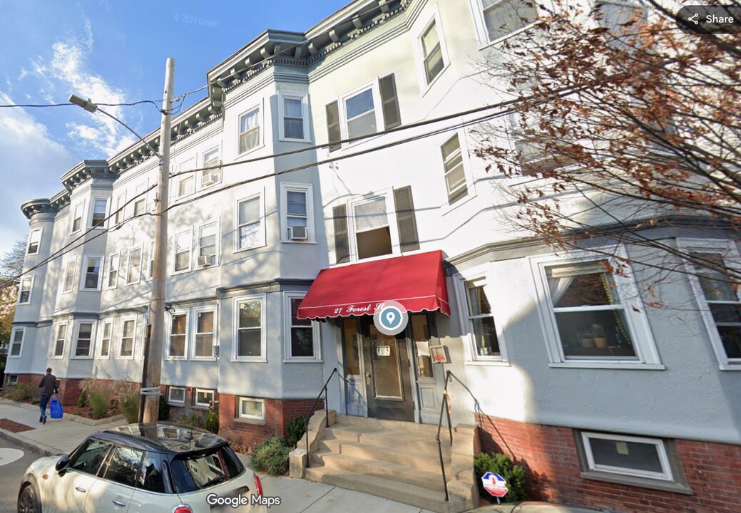 27 Forest St, Unit 3 in Cambridge, MA - Building Photo