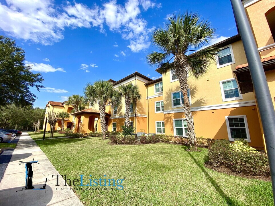 5459 Vineland Rd in Orlando, FL - Foto de edificio