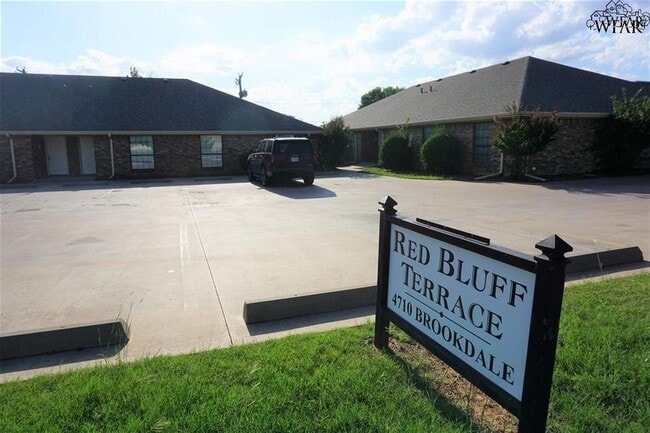 property at 4710 Brookdale Dr