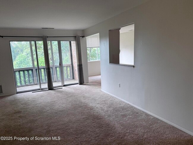 1506 Summit Pointe in Scranton, PA - Building Photo - Building Photo