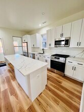 1906 W 34th Pl in Chicago, IL - Building Photo - Building Photo