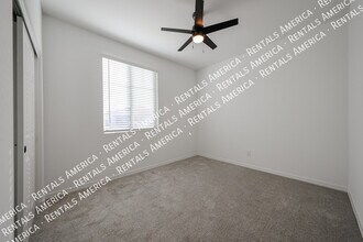 5528 W McNeil St in Phoenix, AZ - Building Photo - Building Photo