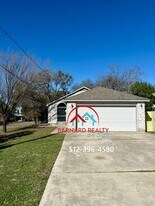 1414 Clyde St in San Marcos, TX - Building Photo