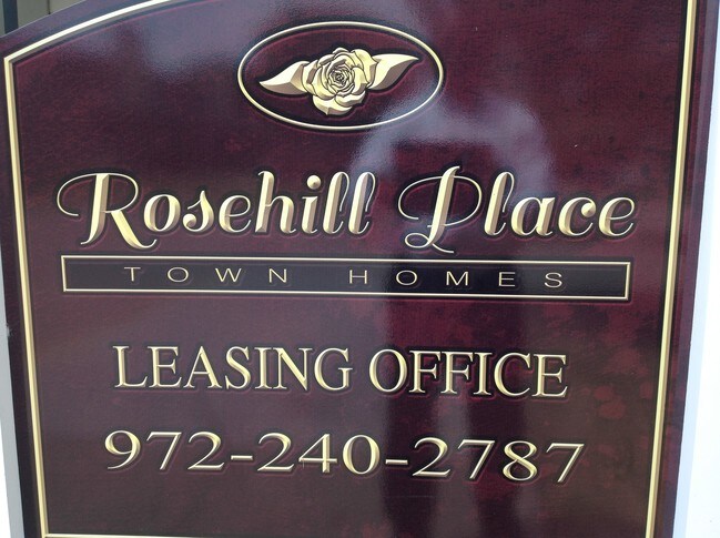 Rosehill Townhomes in Garland, TX - Building Photo - Building Photo