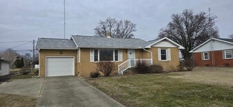 107 N 2nd Ave in Princeton, IN - Building Photo