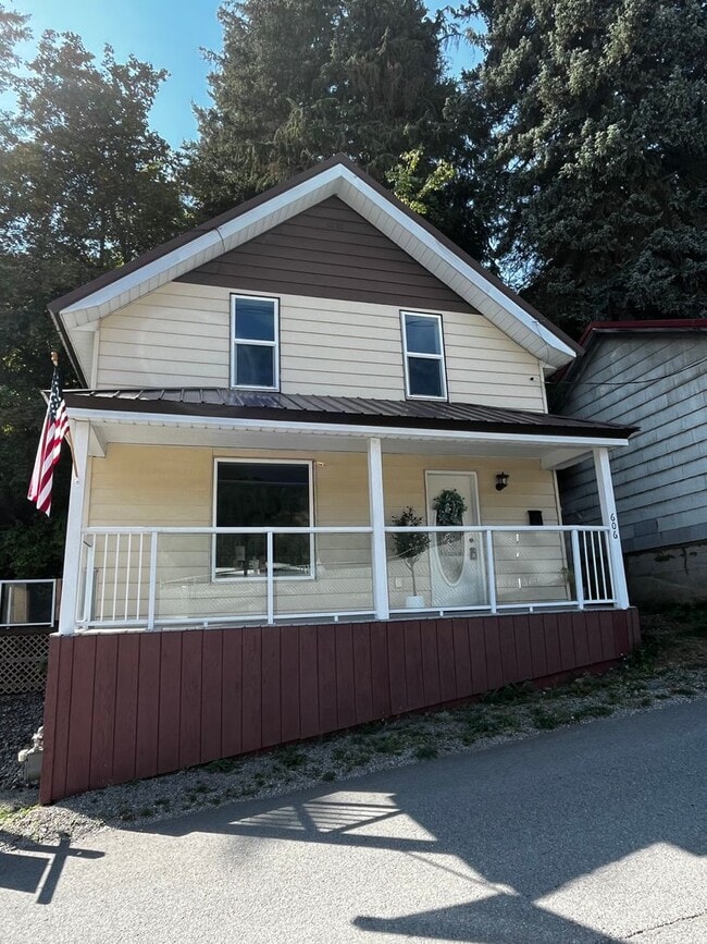 606 Residence St in Wallace, ID - Building Photo - Building Photo