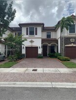 3392 W 90th Terrace in Hialeah, FL - Building Photo