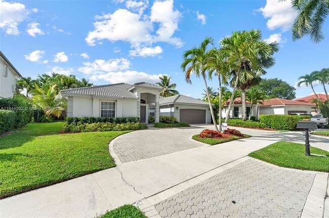 property at 2587 Jardin Ct
