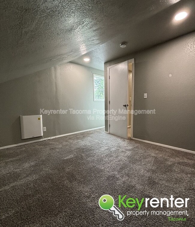 1302 E 40th St in Tacoma, WA - Building Photo - Building Photo