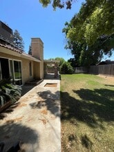 6227 N Lodi Ave in Fresno, CA - Building Photo - Building Photo