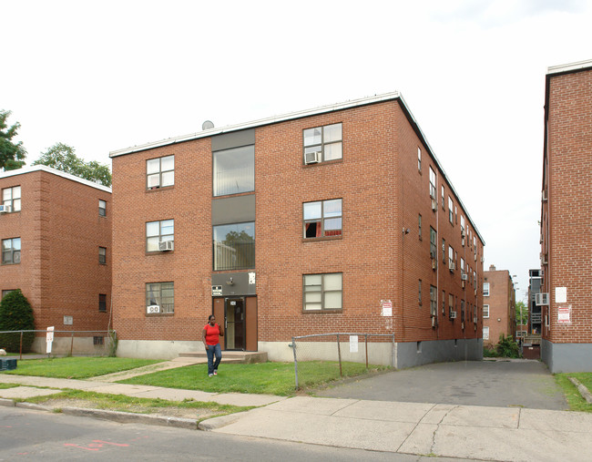 243 Laurel St in Hartford, CT - Building Photo - Building Photo