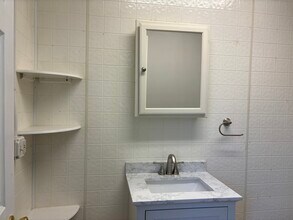 50 Whitney Ave in New Haven, CT - Building Photo - Building Photo