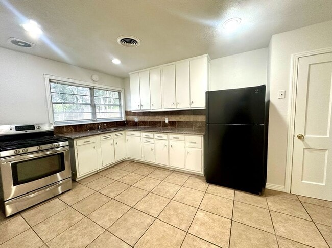 6419 Thrush Dr in Houston, TX - Building Photo - Building Photo