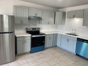 909 University Blvd in Galveston, TX - Building Photo - Building Photo