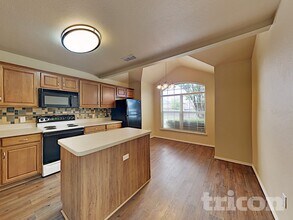 532 Caravan Dr in Fort Worth, TX - Building Photo - Building Photo