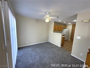 3842 Starfield Ln in Las Vegas, NV - Foto de edificio - Building Photo