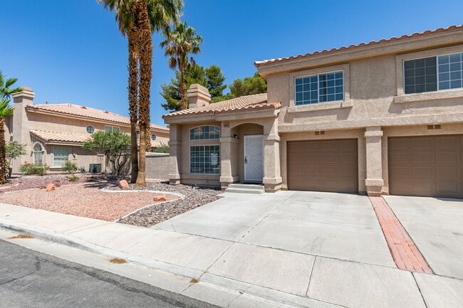 2838 Brittany Mesa Dr in Henderson, NV - Building Photo - Building Photo