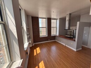 116 Court St, Unit 1209 in New Haven, CT - Foto de edificio - Building Photo
