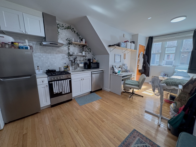 1009 Waverly St in Philadelphia, PA - Building Photo