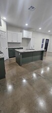 406 S Andrews Dr in Robinson, TX - Foto de edificio - Building Photo