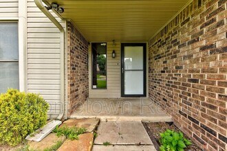 7621 Doris Pl in Oklahoma City, OK - Building Photo - Building Photo
