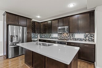 1420 Wilson St in Houston, TX - Foto de edificio - Building Photo
