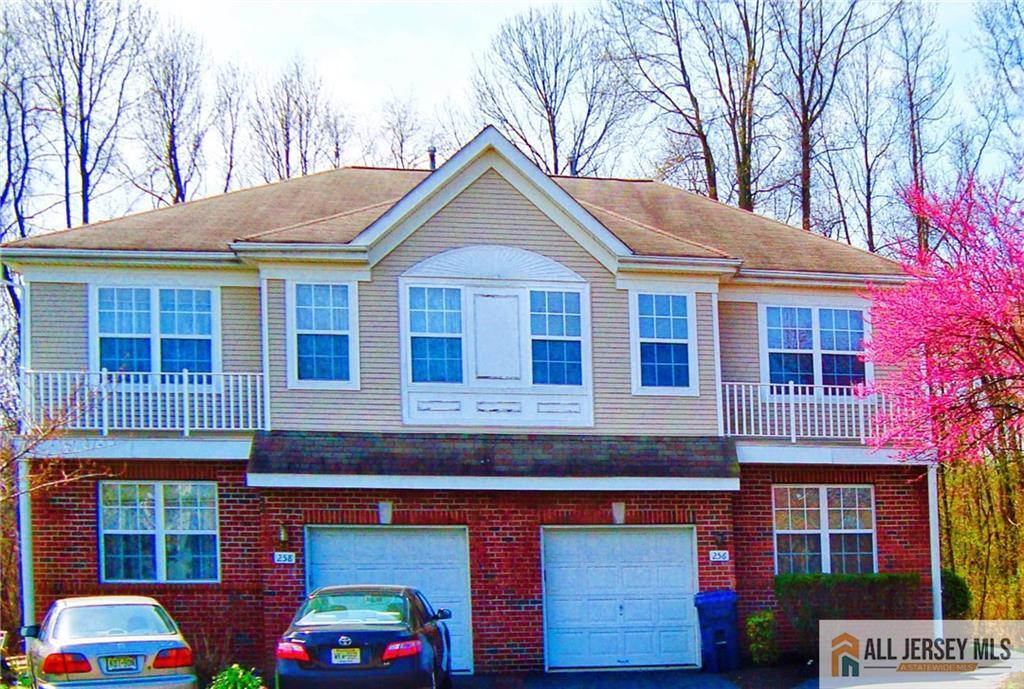 256 Fountayne Ln in Trenton, NJ - Building Photo