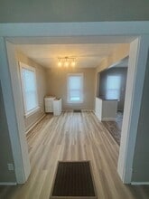 352 Springfield Ave in South Beloit, IL - Foto de edificio - Building Photo