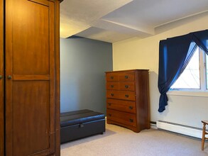 370 Main St, Unit 2 in Winthrop, MA - Foto de edificio - Building Photo