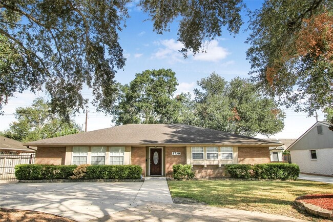 5738 Willowbend Blvd