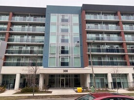 308 Lester St in Waterloo, ON - Building Photo