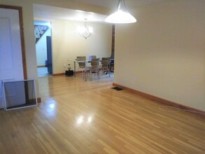 50 Temple St, Unit 50 in Somerville, MA - Building Photo - Building Photo