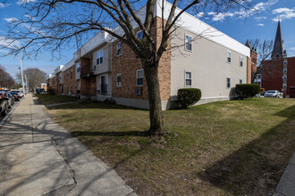 Parkside Apartments in Lawrence, MA - Building Photo - Building Photo