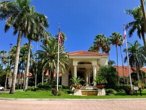 5758 NW 97th Pl in Doral, FL - Building Photo - Building Photo