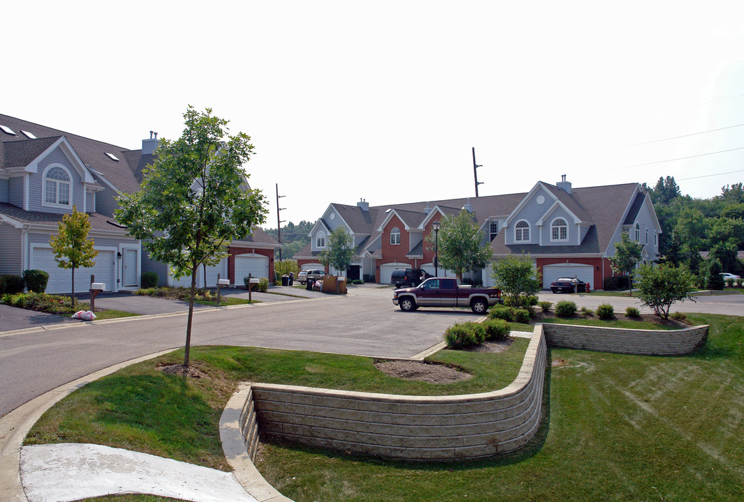 Ethan's Glen Townhome Community in Palatine, IL - Building Photo