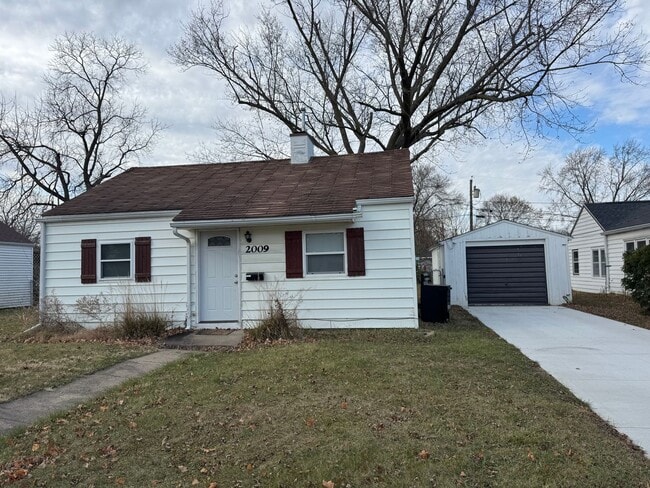 property at 2009 State St