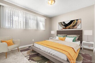 Park Place off Broadway in New Hope, MN - Foto de edificio - Interior Photo