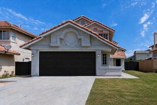 7915 Townsend Dr in Riverside, CA - Building Photo