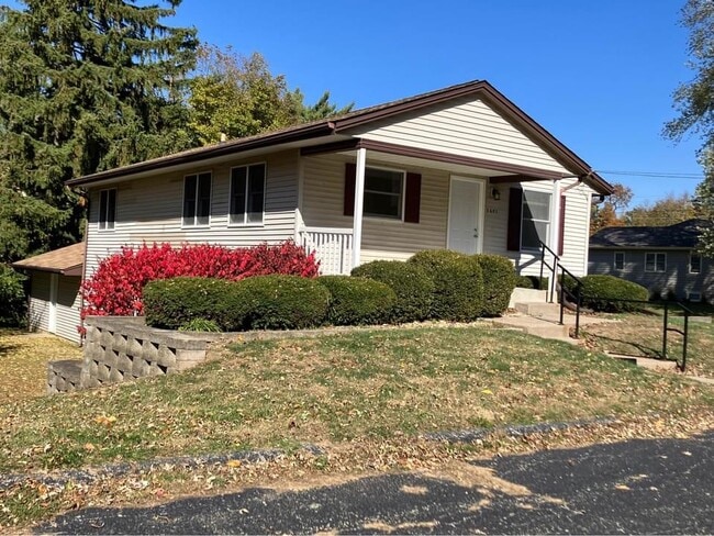 property at 5601 N Humboldt Ave