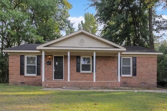 624 Dobson Dr in Charlotte, NC - Foto de edificio - Building Photo