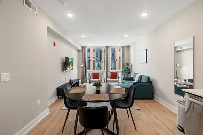 901 Canal St in Philadelphia, PA - Foto de edificio - Building Photo