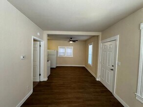 910 Sahwatch St in Colorado Springs, CO - Building Photo - Building Photo